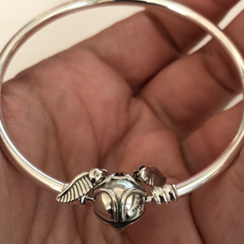 Pandora Moments Harry Potter, Golden Snitch Clasp Bangle 17 cm. 6.6 inches